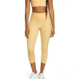 NWOT Girlfriend Collective Sunburst Color Capris Leggings Size 4X